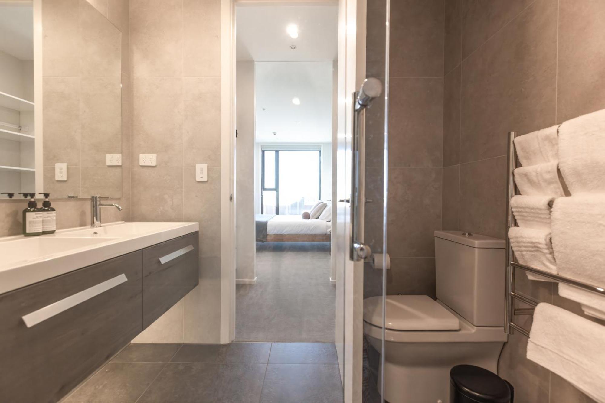 Luxury 2 Bedroom Cbd Apartment With Free Parking Christchurch Exterior photo